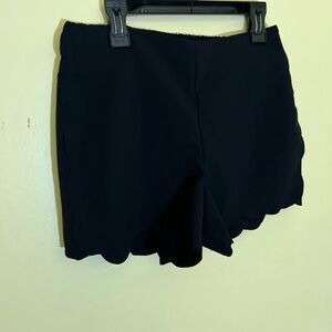 Mango High Waist Black Flowy Shorts with Scalloped Hem